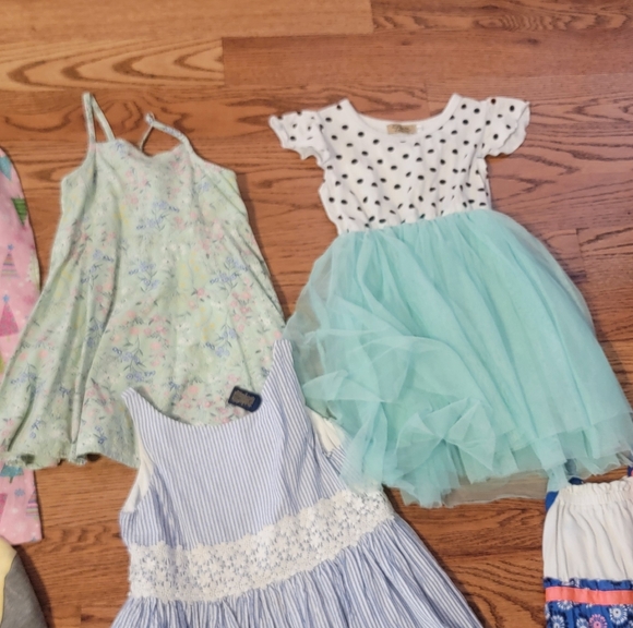16 Piece Girl Clothes Bundle - Picture 9 of 9